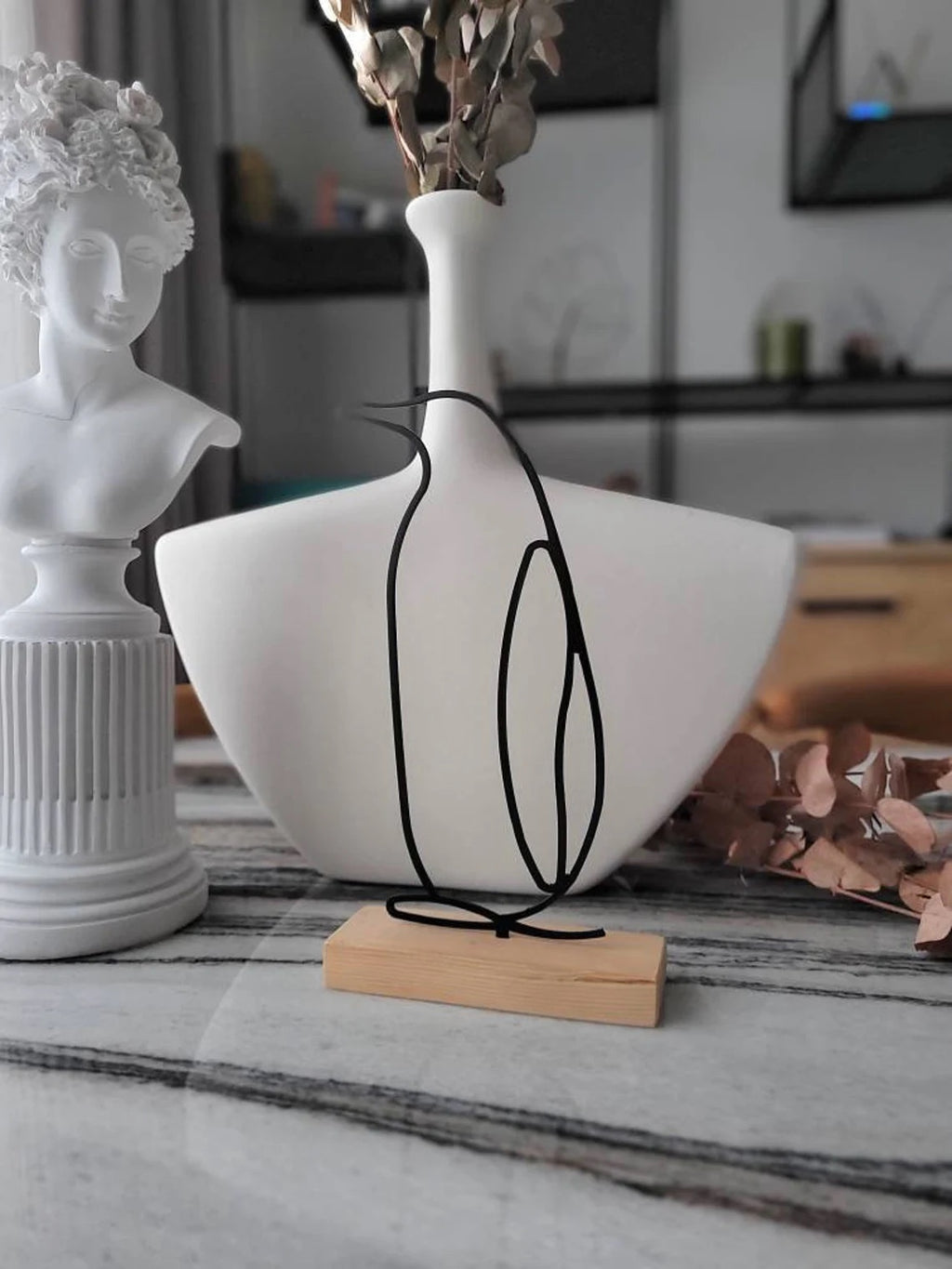 Penguin shelf decor