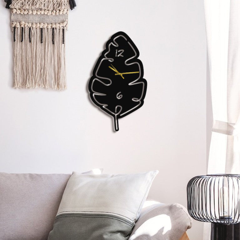 Fancy leaf wall clock